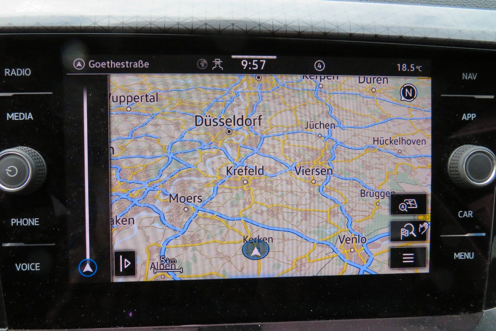 Fahrzeugabbildung Volkswagen T-Cross Highline DSG ACC NAVI AHK APP 1.HAND