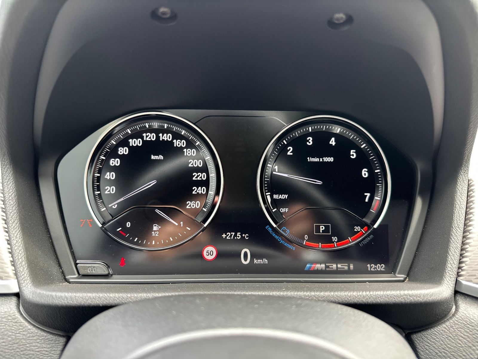 Fahrzeugabbildung BMW X2 M35i NAV+LED+PANO+HUD+KAM+SHZ+PDC+DAB+KLIMA