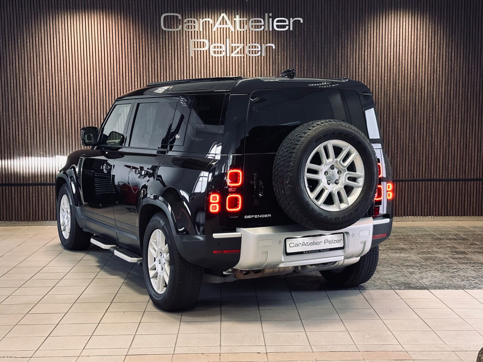 Land Rover Defender 110 S D250 1 Hand STHZ Luft AHK foto 3