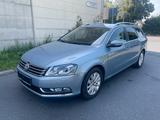 Volkswagen Passat Variant Comfortline BlueMotion*Xenon*TOP* - Volkswagen Passat Variant: Comfortline Bluemotion