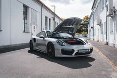 Fahrzeugabbildung Porsche 991 Turbo S 911 Coupé*GT-Silber*MwSt.*