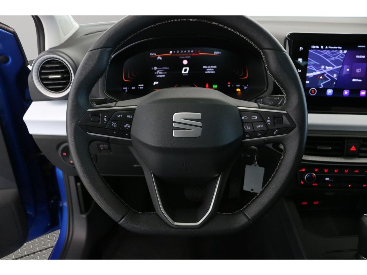 Fahrzeugabbildung SEAT Ibiza Style Navi Kamera LED Klimaautomatik Alu