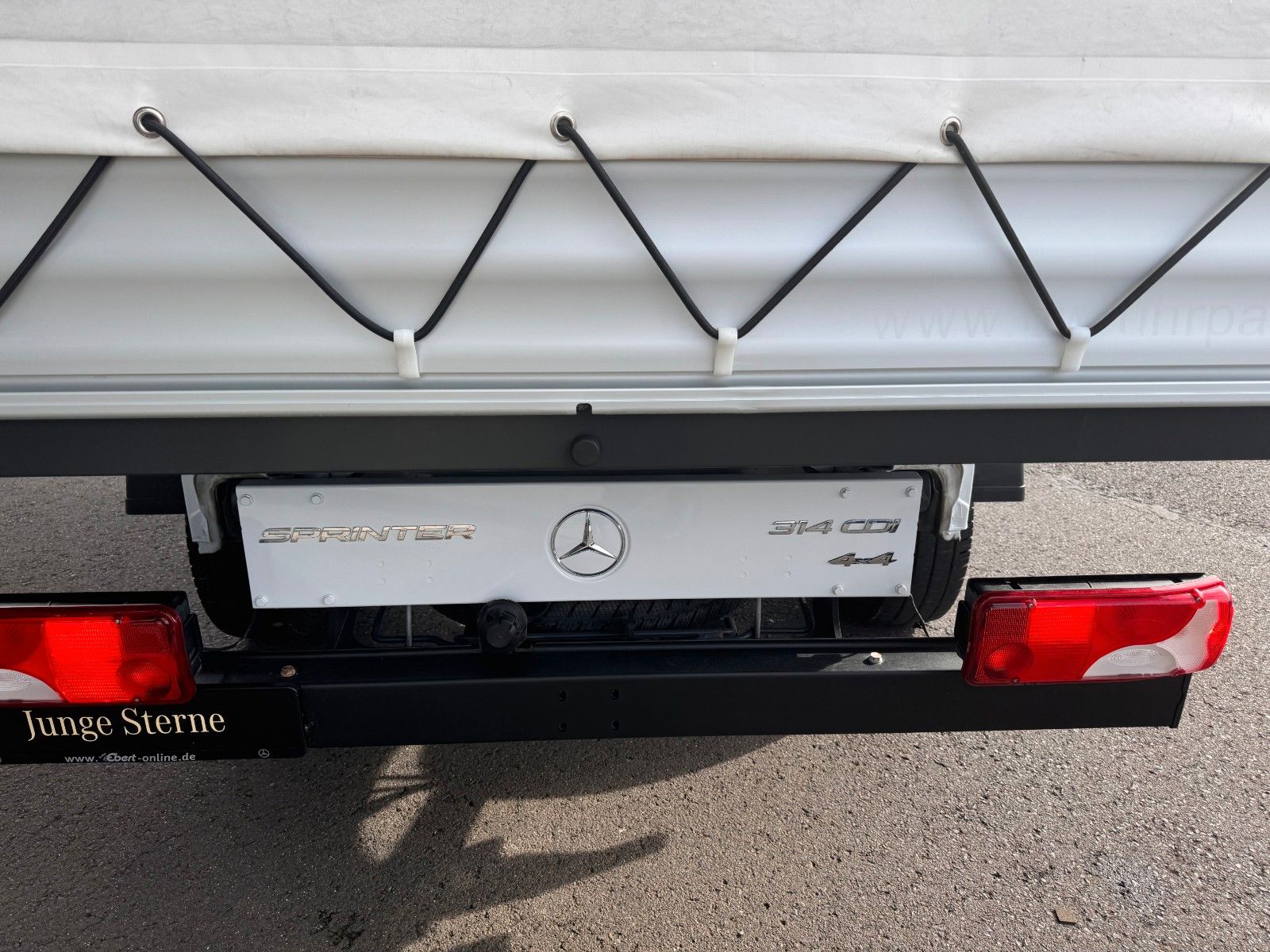 Fahrzeugabbildung Mercedes-Benz Sprinter 314 CDI 4x4 DoKa 3665 Klima AHK