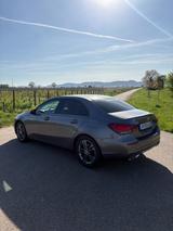 Mercedes-Benz A 180 Limousine Top Zustand gepflegt CarPlay 