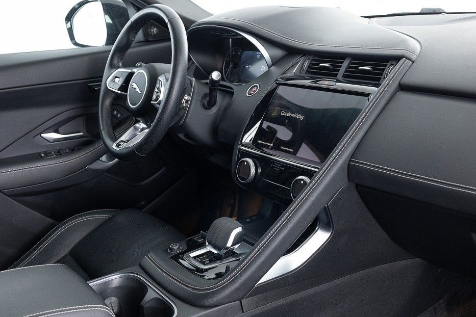 Jaguar E-Pace 1.5 P300e AWD R-Dynamic S | panorama dach imagem 3