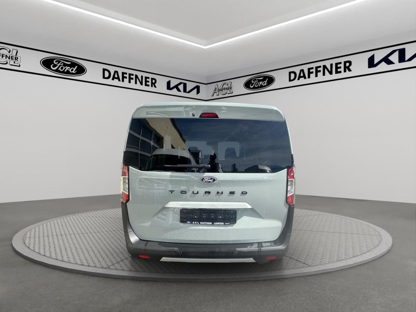 Fahrzeugabbildung Ford Tourneo Courier Active 1.0 EcoBoost WINTERPAKET