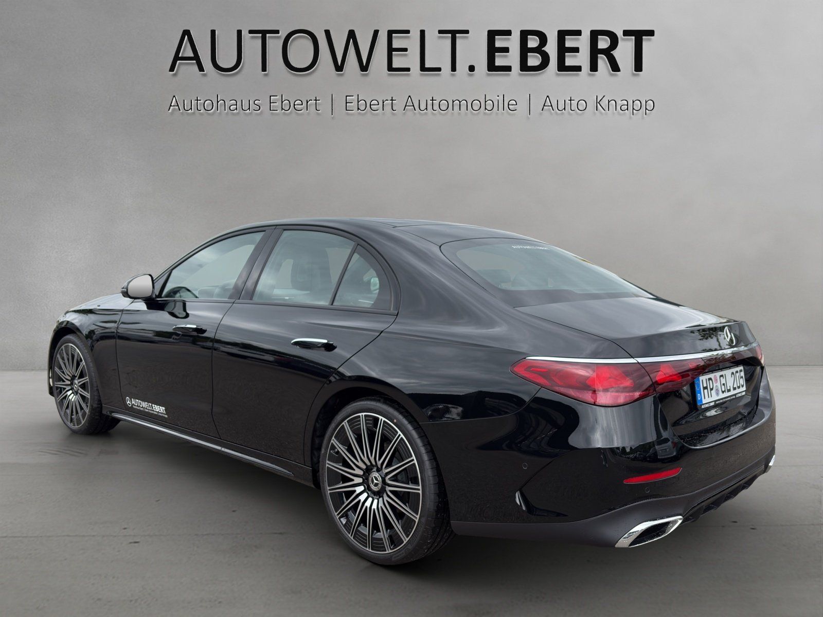 Fahrzeugabbildung Mercedes-Benz E 220 d  AMG+ 360° DIGITAL Distro Burme4D SitzKl