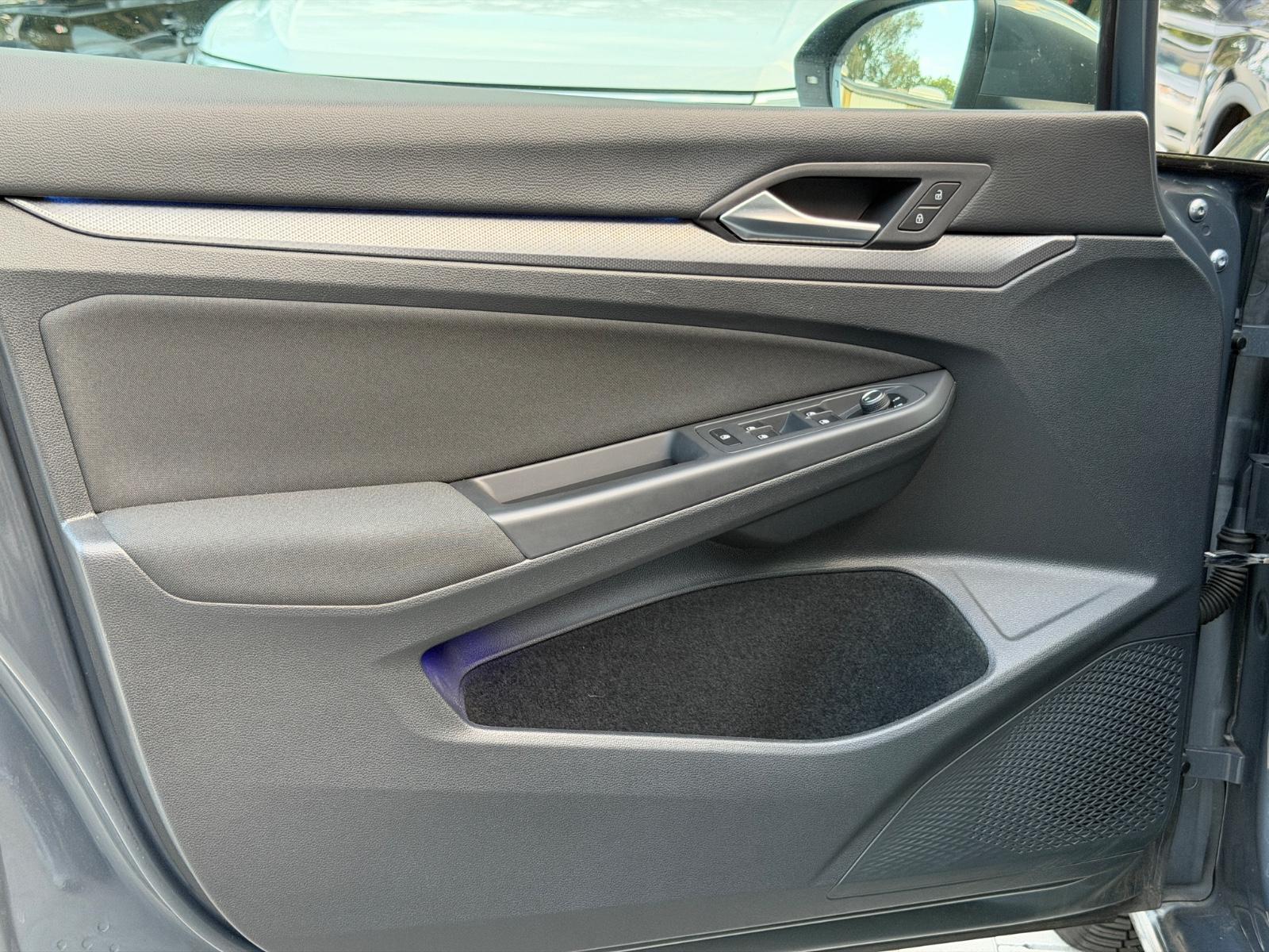 Volkswagen Golf VIII Lim. Active/LED/NAVI/Alu/Top Zustand., миниатюра 15