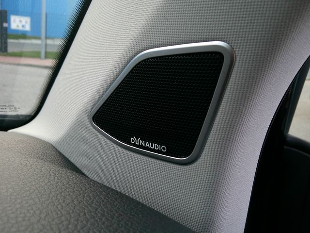 Volkswagen Multivan Generation Six AHK-LEDER-BI-Xenon