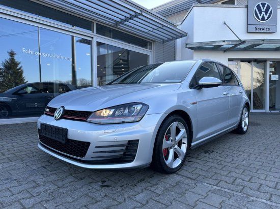 Volkswagen Golf GTI DSG PERFORMANCE*XENON*NAVI*PDC