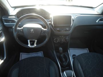 Peugeot 2008 - 10