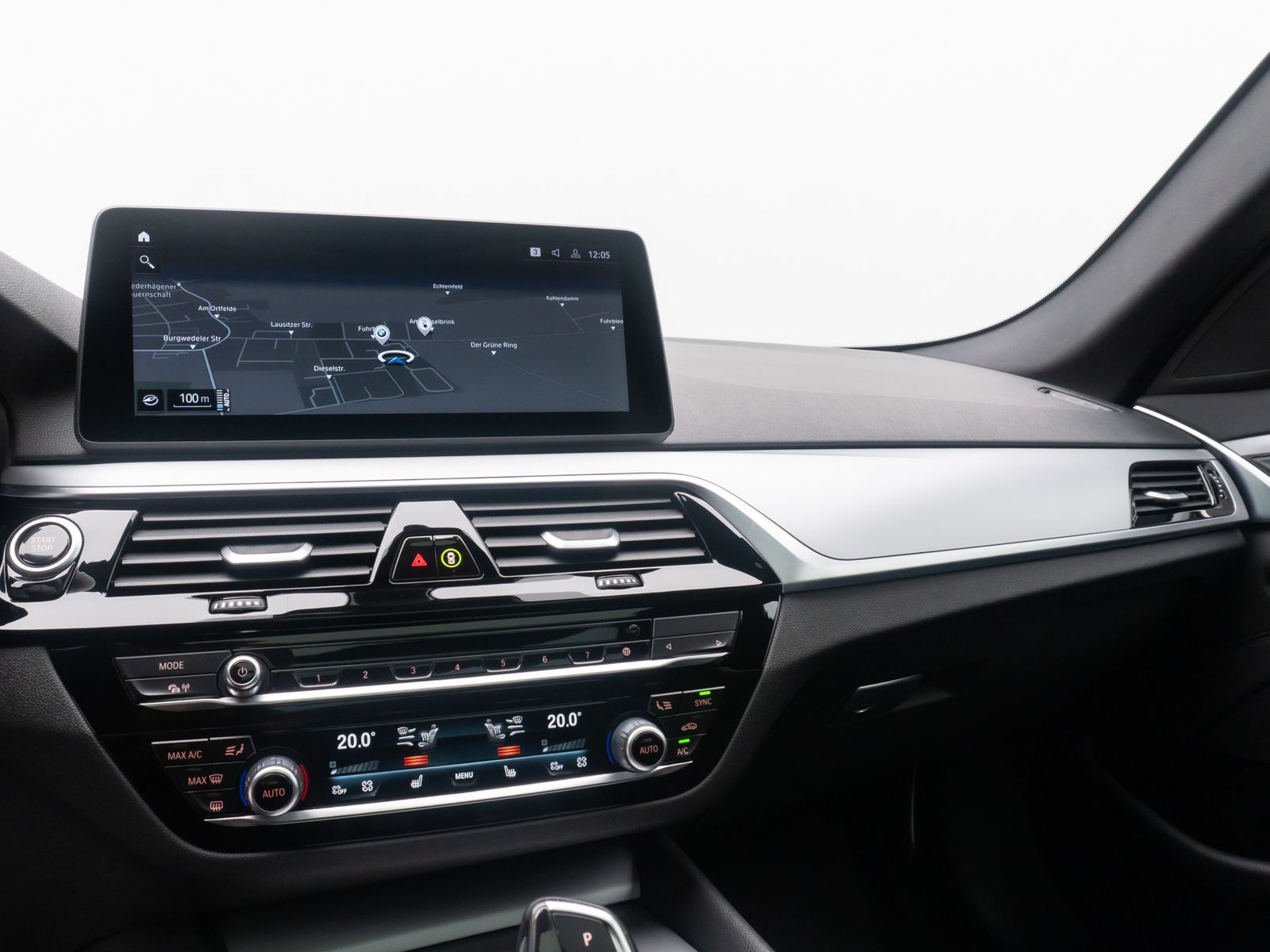 Fahrzeugabbildung BMW 530e xD Panorama 360&deg;DAB HiFi 4xKlima AHK Alarm
