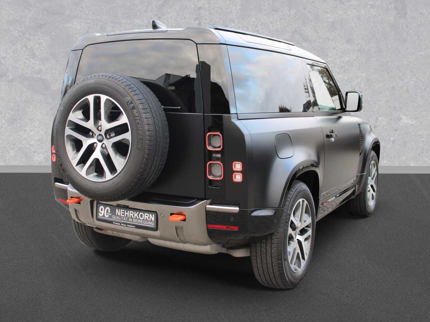 Fahrzeugabbildung Land Rover Defender Diesel 3-Türer 90 D300 X