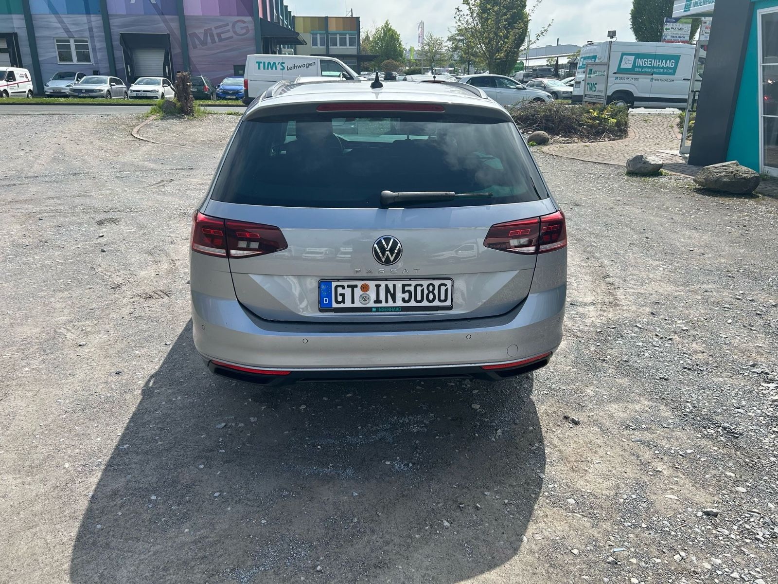 Fahrzeugabbildung Volkswagen Passat Variant Business 1.5 TSI Comfline DSG AHK