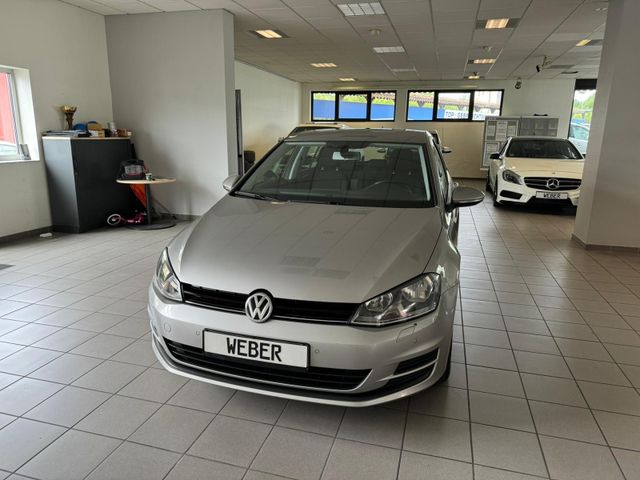 Volkswagen Golf VII Lim. Trendline BMT