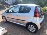 Peugeot 107 Style " Klima, ZV, 8-fach bereift" - Peugeot 107 aus 2014