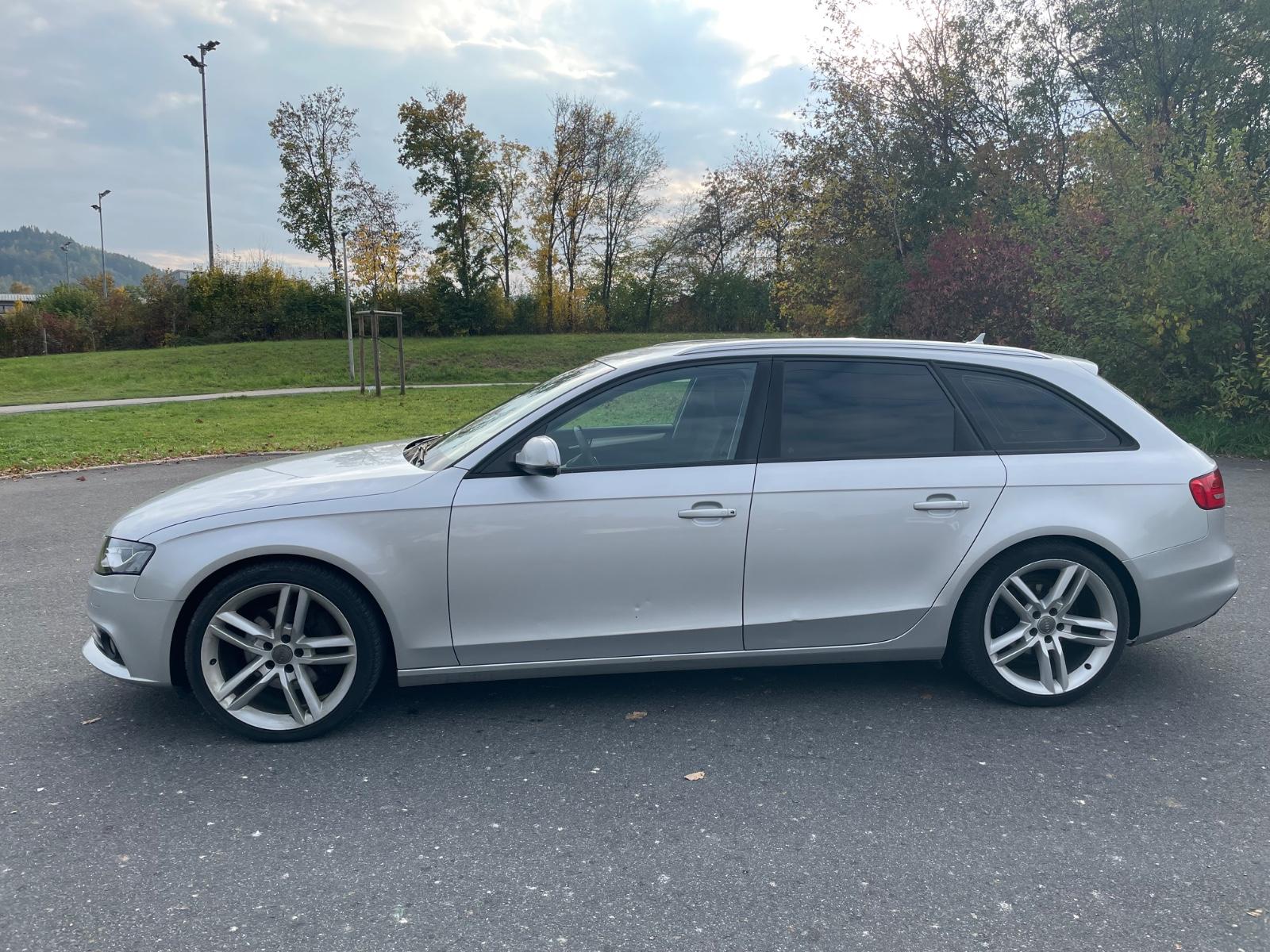 Audi A4 2011 — rear view