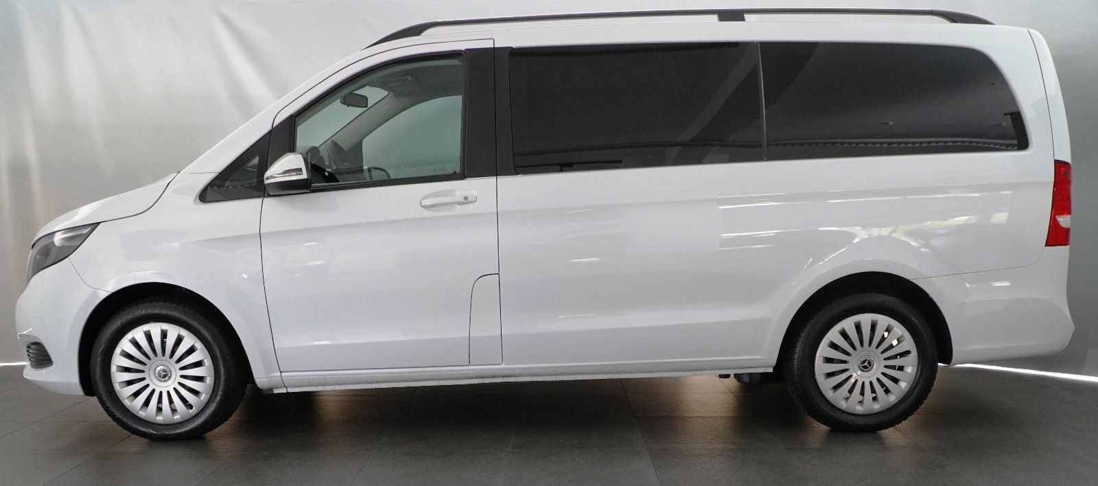 Mercedes-Benz V 200 d RISE lang 8Sitzer! imagem 2