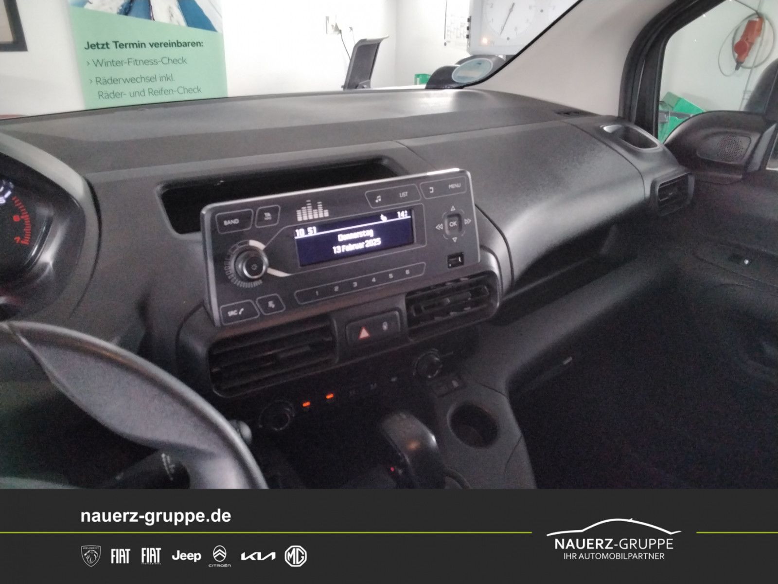 Fahrzeugabbildung Peugeot Partner Premium L1