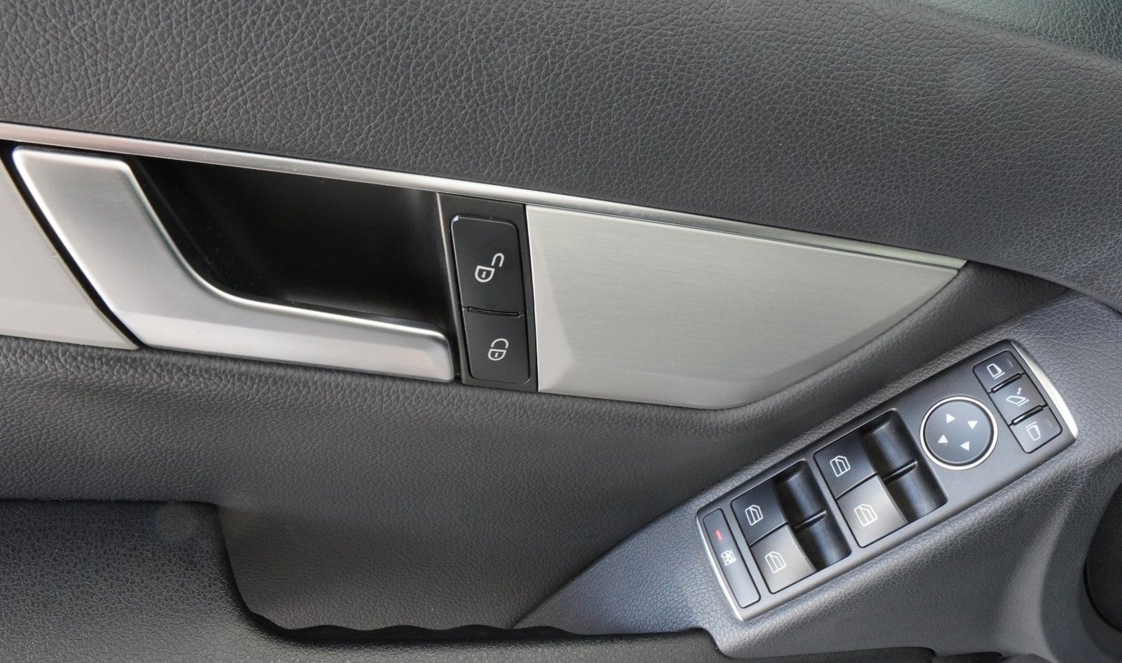 Fahrzeugabbildung Mercedes-Benz C 220 T CDI *Autom.*Navi*Xenon*Shz*Pano*AHK*