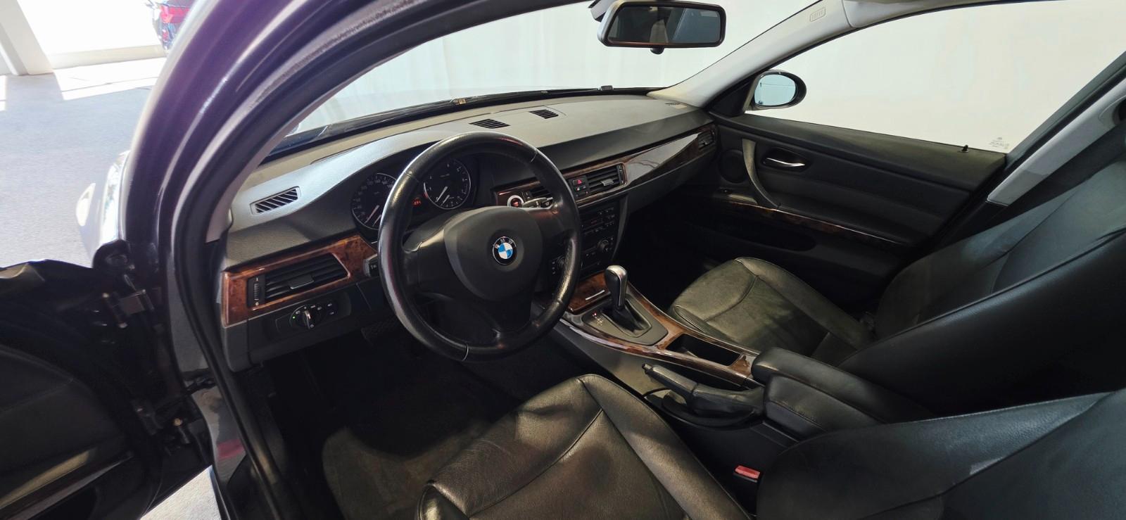 BMW 320 2006 — photo 26