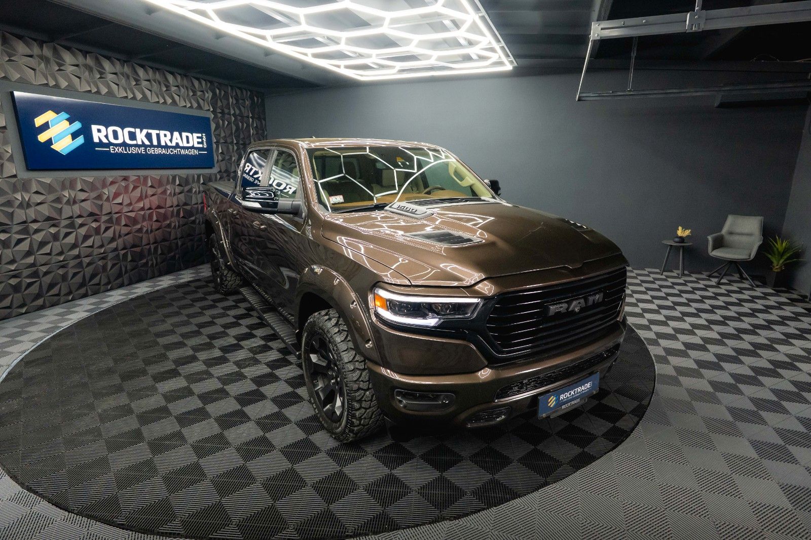 Fahrzeugabbildung Dodge RAM 5.7 V8 HEMI 4x4 LARAMIE Limited Offroad LED