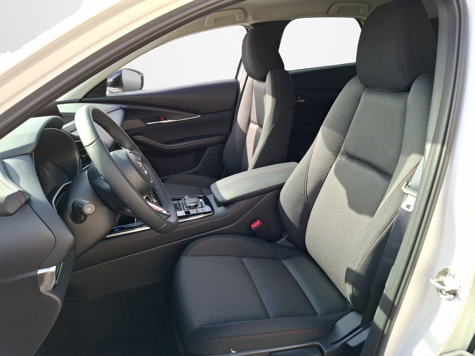 MAZDA CX-30 2025 2.5 e-SKYACTIV-G 140PS 6AT Homura - Image 9
