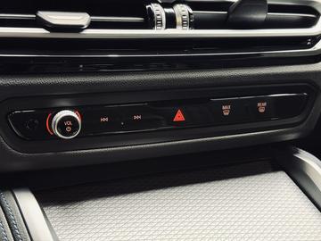 صورة مصغرة 34 لـ 2023 BMW M240I