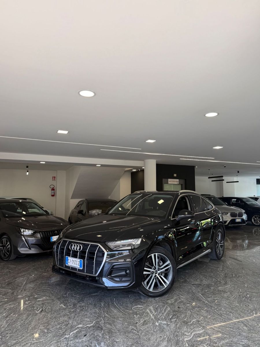 Audi Q5 SportBack 40 2.0 Tdi mhev 12V Business A