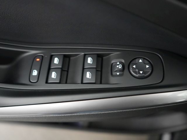 Grandland GSe 4X4 PHEV AT+AHK+NAVI+RÜCKFAHRKAMER