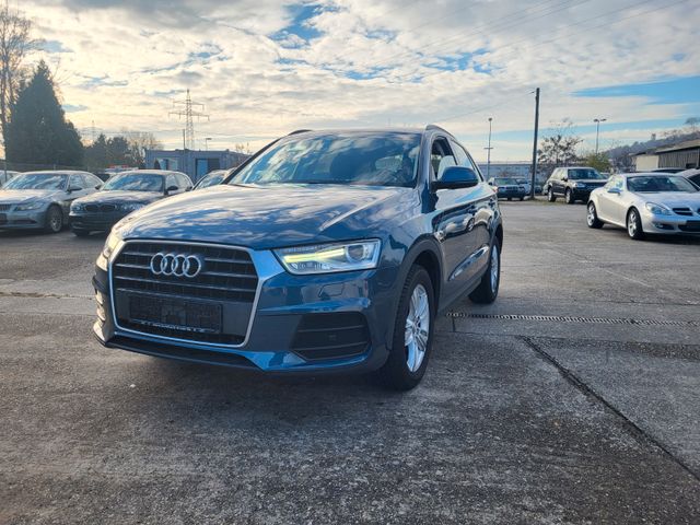 Audi Q3 Basic / KeylessGO / Xenon / Navi