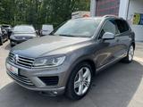 Volkswagen Touareg V6 TDI Exclusive Terrain Leder Luftfeder - Volkswagen Touareg: Luftfederung