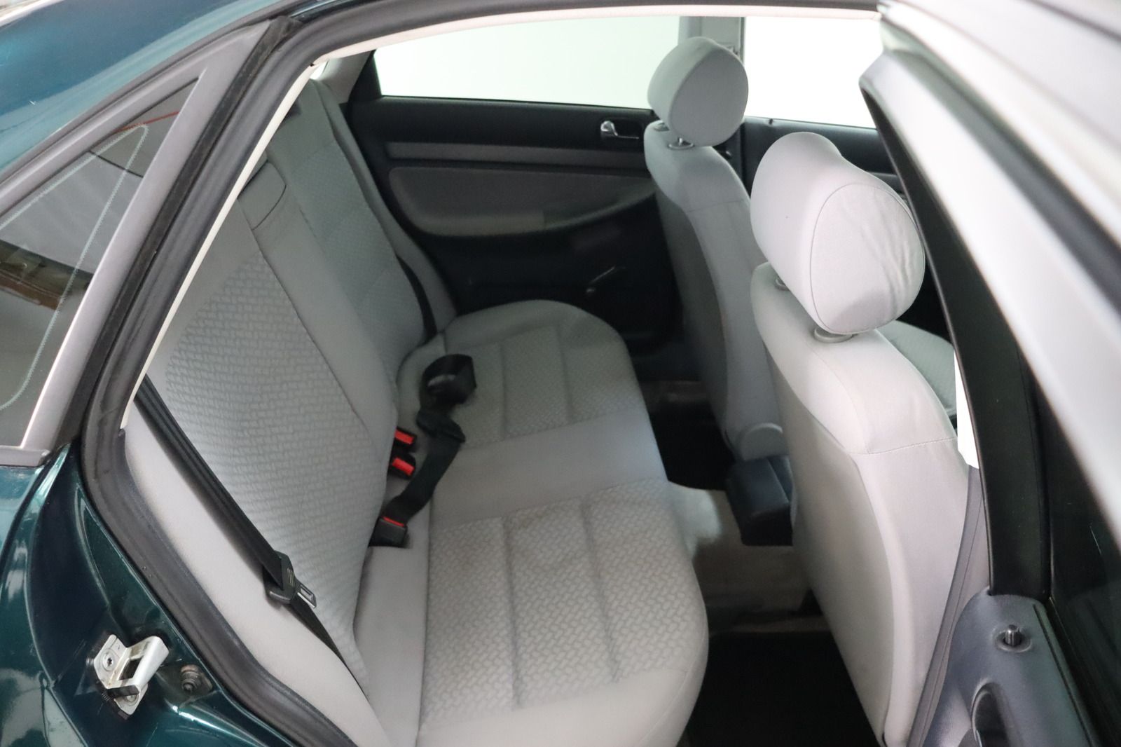 Fahrzeugabbildung Audi A4 1.6 * Flüssiggas * HU 01.2028 * s-line