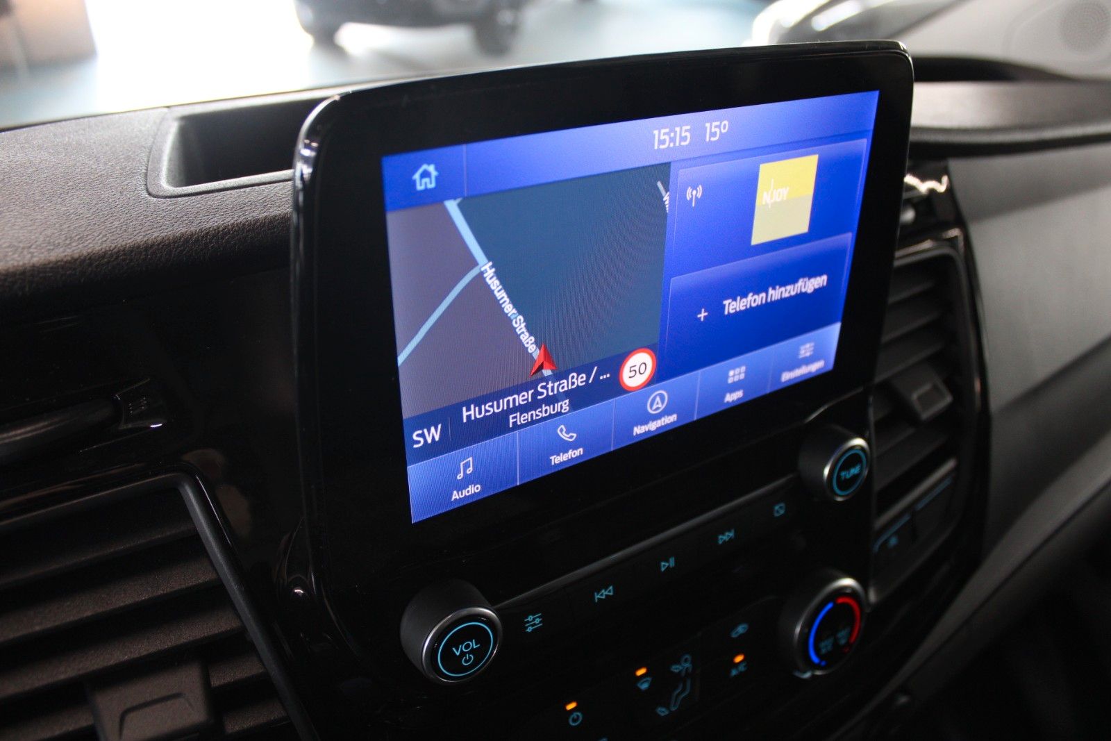 Fahrzeugabbildung Ford Transit Custom TRAIL AHK Bott Einrichtung Leder