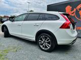 Volvo V60 Cross Country#1.HAND#TÜV+SERVICE+BREMSE NEU - Volvo V60 Cross Country Diesel Gebrauchtwagen