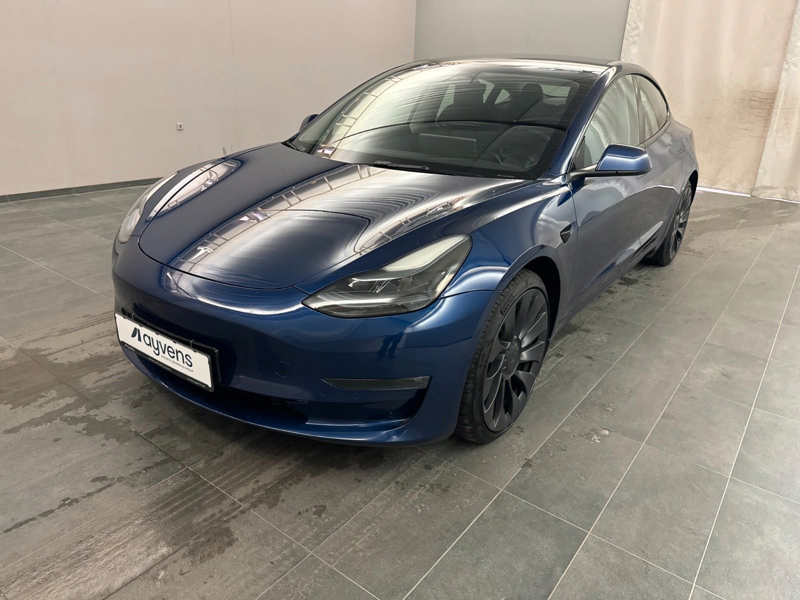 Fahrzeugabbildung Tesla Model 3 PERFORMANCE DUAL-MOTOR NAVI/SPORT/SH/AMD