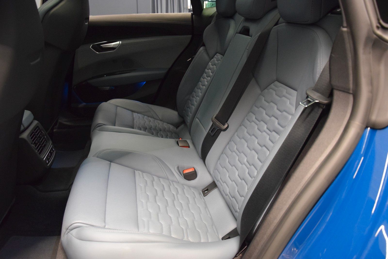 Fahrzeugabbildung Audi e-tron GT quattro Leder Panorama ACC HeadUp B&O