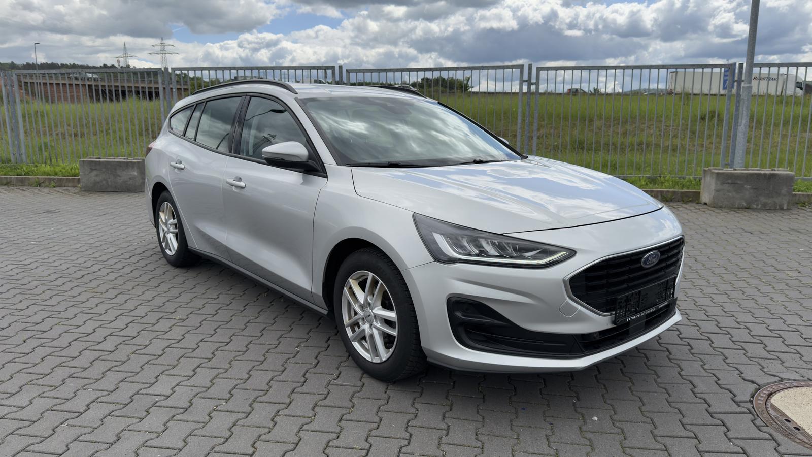 Ford Focus 1.5 TDCI Cool & Connect Navi/Apps/Kamera/