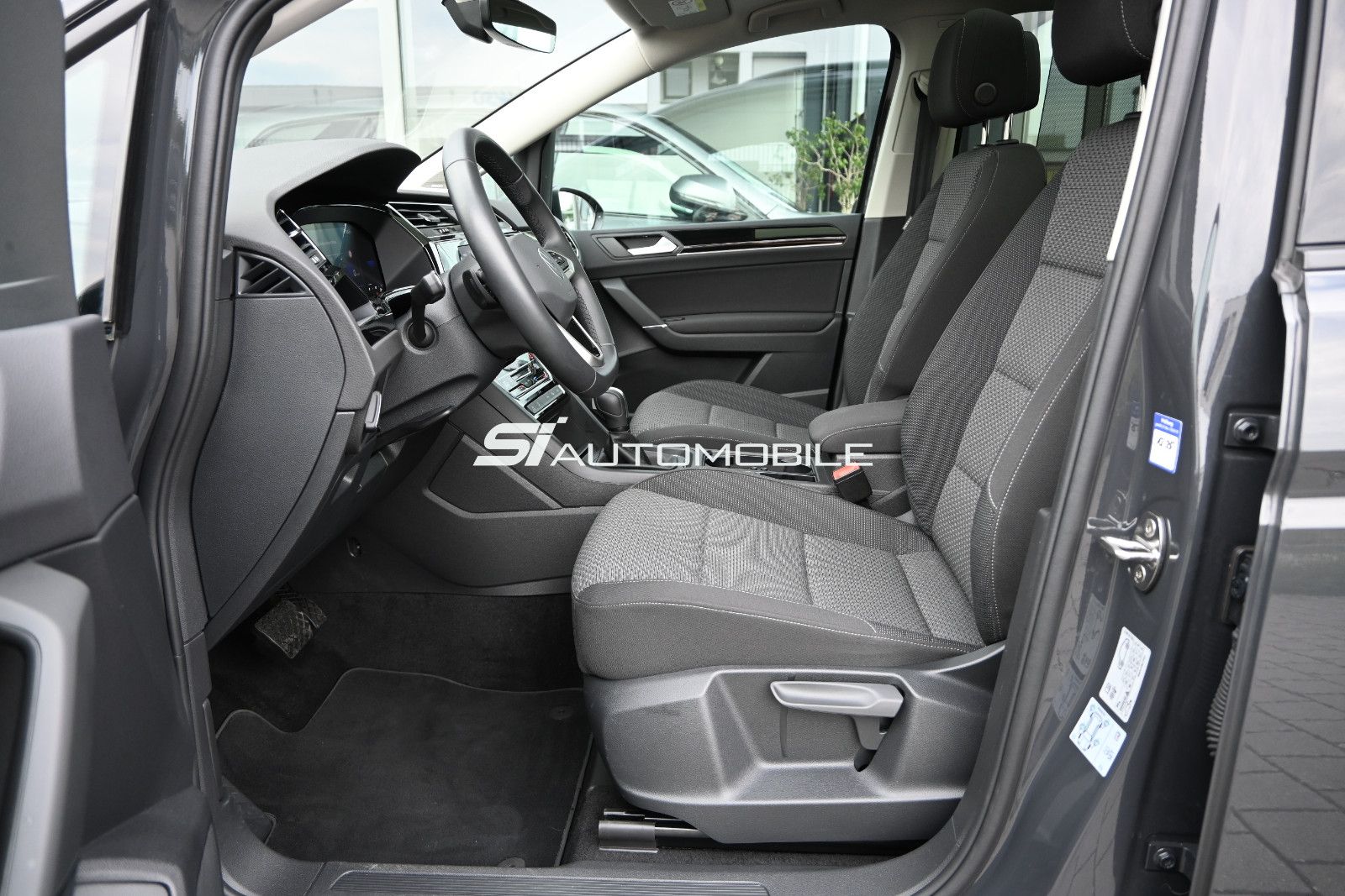 Fahrzeugabbildung Volkswagen Touran 2.0 TDI °UVP61.090€°ACC°AHK°DYN°PANO°SHZG