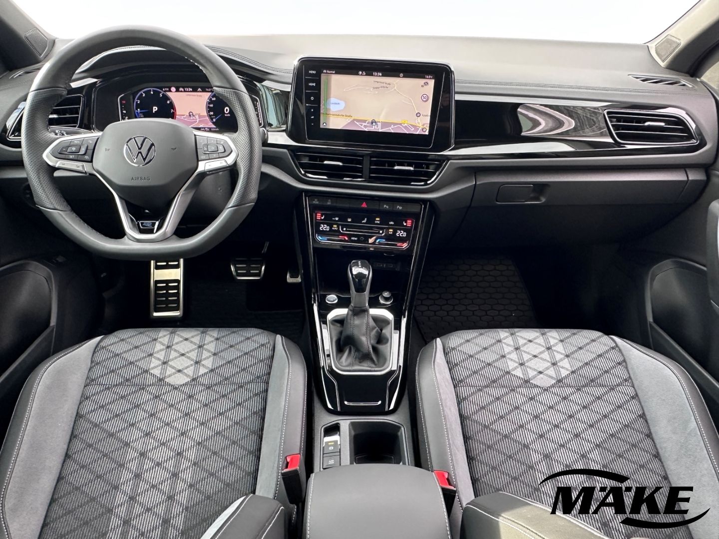 T-Roc R-Line 1.5 TSI DSG AHZV IQ.L ACC BLACK STD