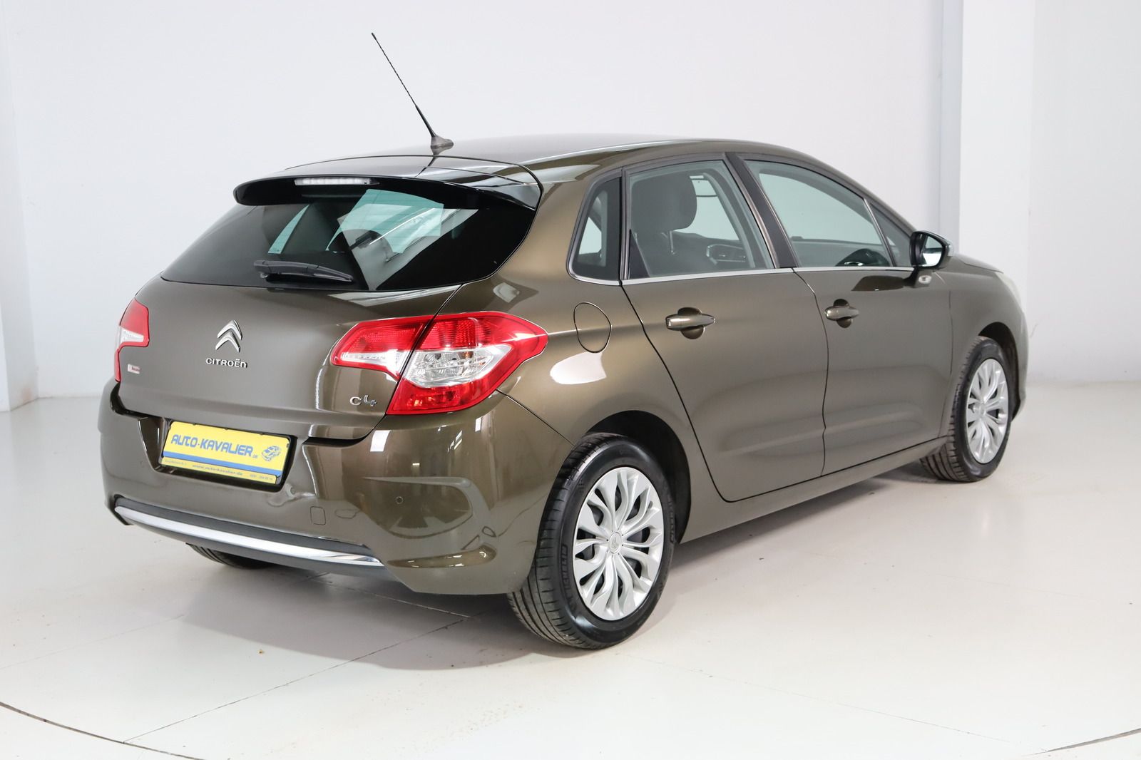 Fahrzeugabbildung Citroën C4 1.6 * HU 03.2028 * Selection