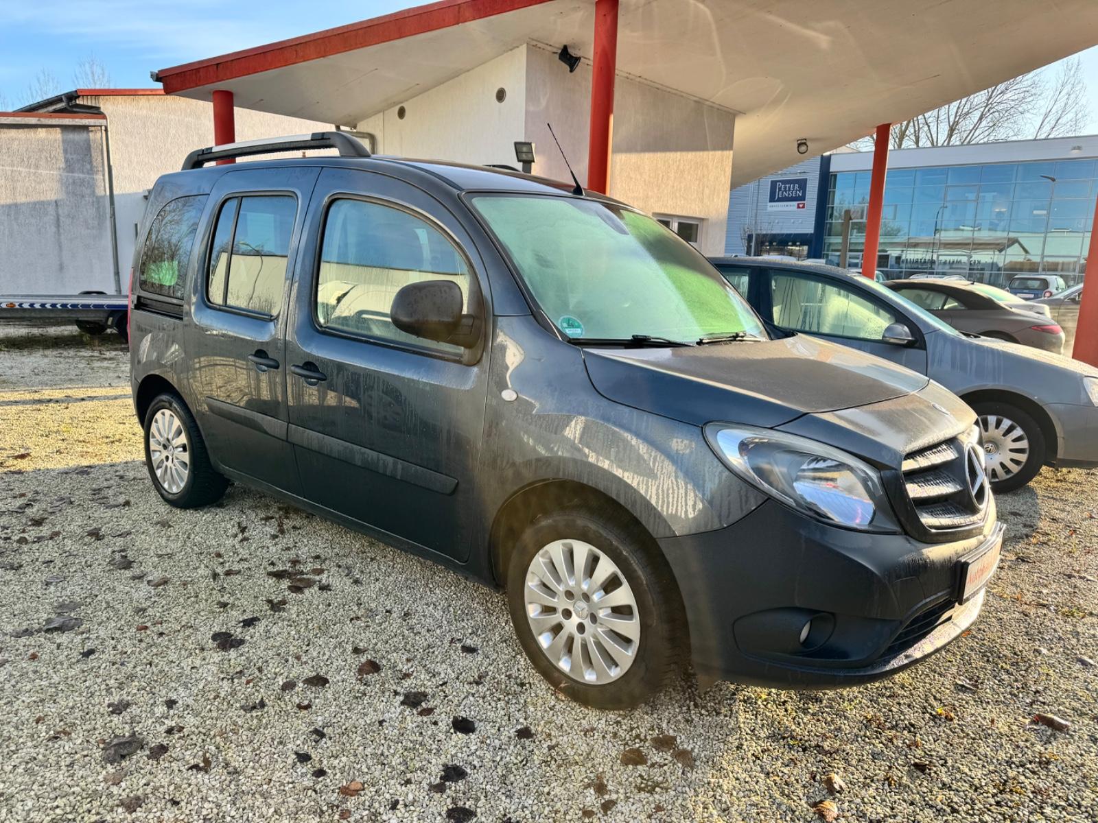 Mercedes-Benz Citan Kombi 111 CDI lang neue Ganzjahresreifen