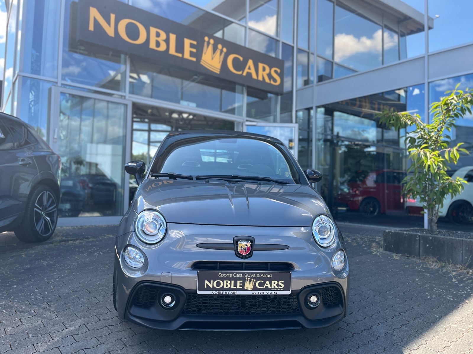 Fahrzeugabbildung Abarth 695C Turismo Aut. BEATS XENON NAVI