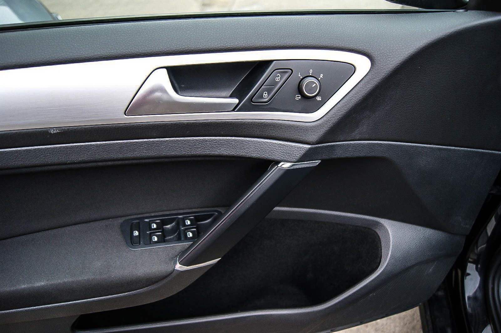 Fahrzeugabbildung Volkswagen Golf 7 Variant 12TSI CUP BMT PARKLENKASSISTENT