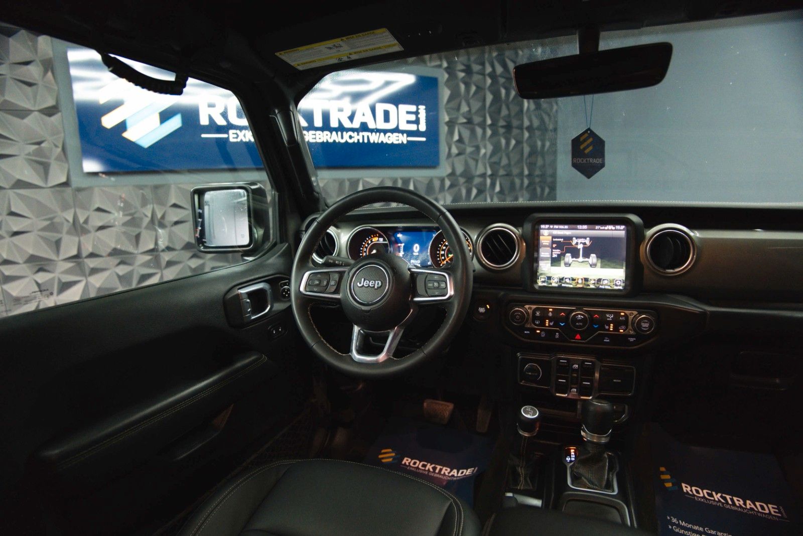 Fahrzeugabbildung Jeep Wrangler 3.6 V6 UNLIMITED SAHARA OFFROAD 4x4 LED