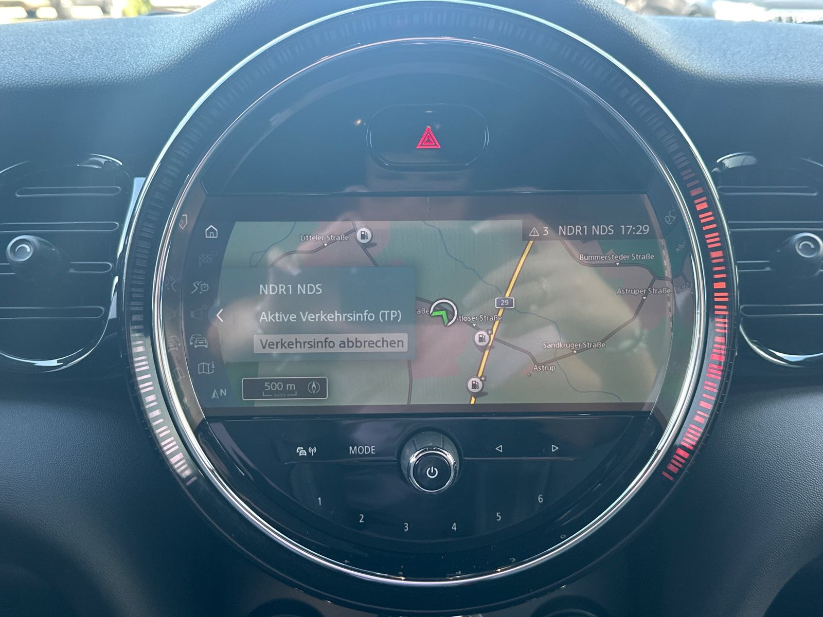 Fahrzeugabbildung MINI Cooper S Aut. Classic Trim NAV+LED+KEYLESS