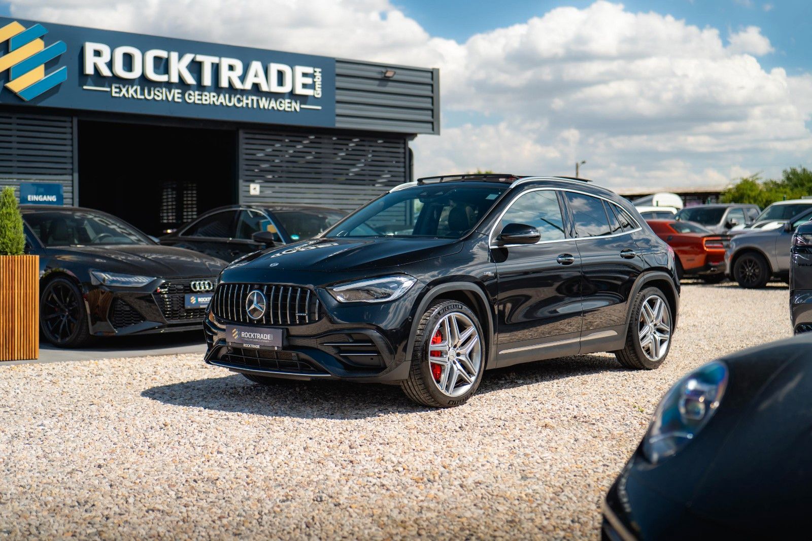 Fahrzeugabbildung Mercedes-Benz GLA 45 S AMG 4Matic | ACC | PANO | BURMESTER
