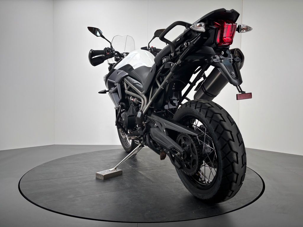 Fahrzeugabbildung Triumph TIGER 800 XCA *ARROW *SITZHEIZUNG