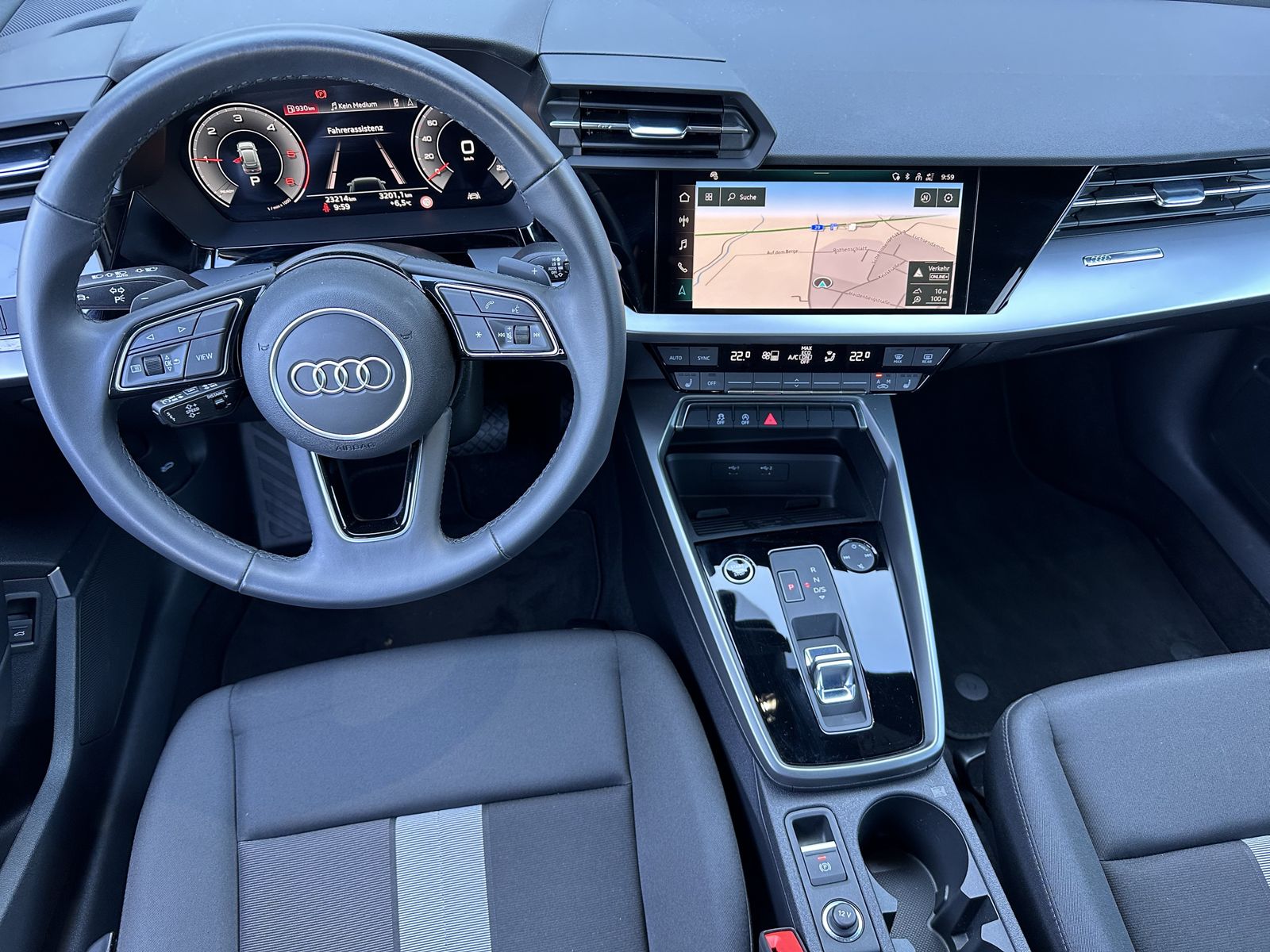 Fahrzeugabbildung Audi A3 35 TDI SpB S-Line NAV+LED+KAM+B&O+CARPLAY+1HD