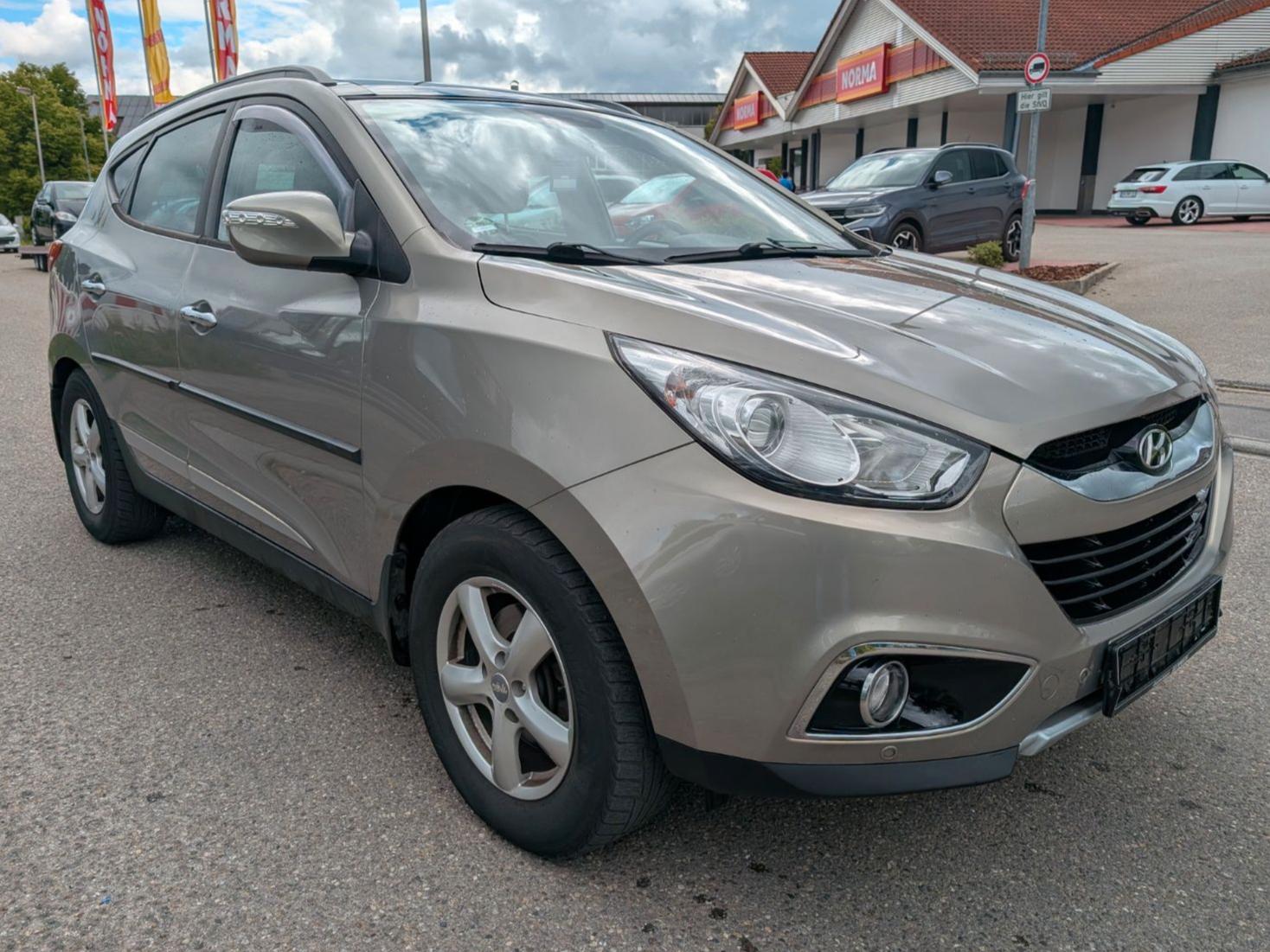 Hyundai ix35 Premium 4WD Automatik Leder Allrad